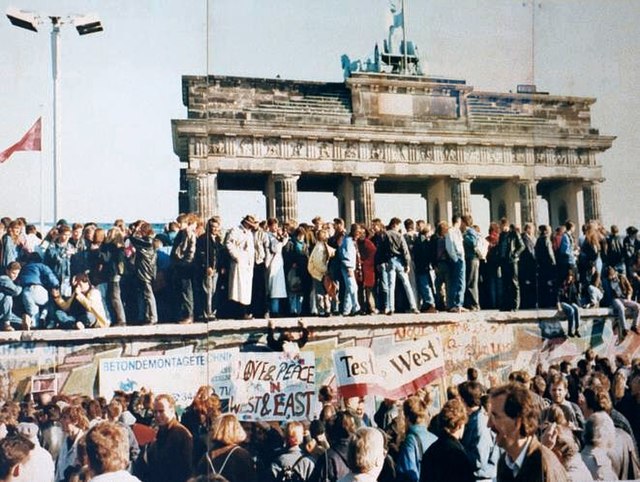 berlin-wall germany quiz